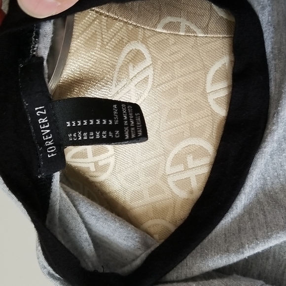 GUC Forever 21 CUTE 🐼 Tee - Picture 4 of 5